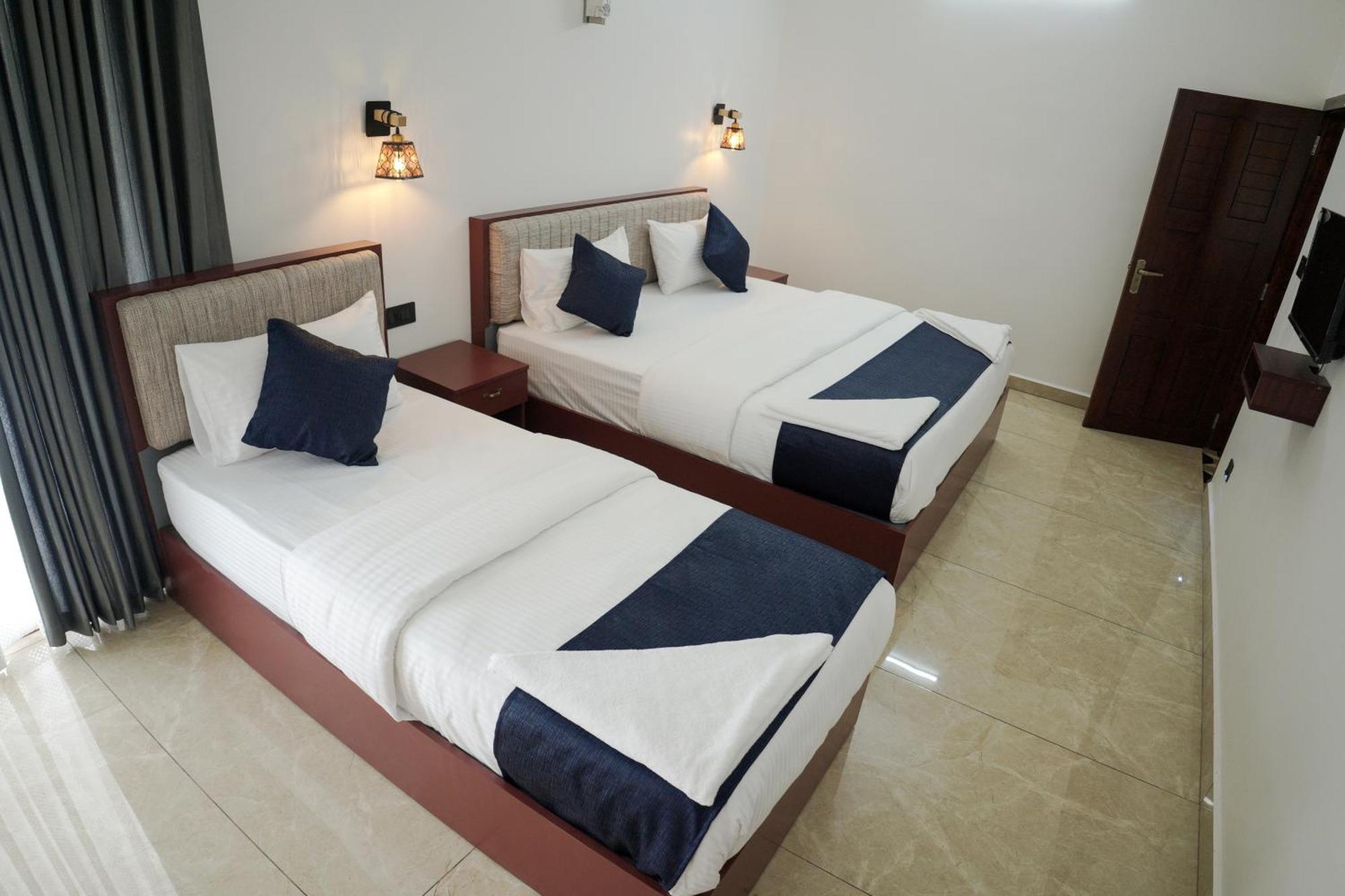 Teak And Lake Homestay Thekkady Εξωτερικό φωτογραφία