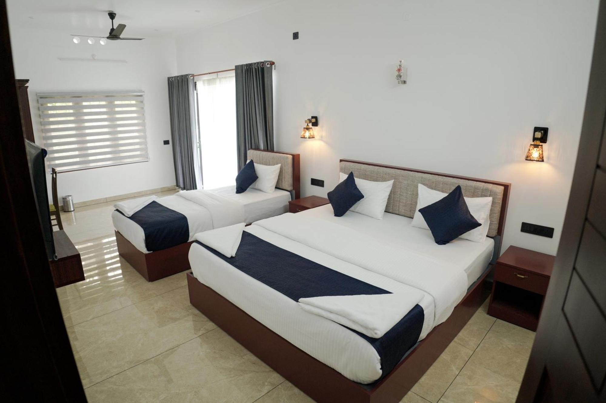 Teak And Lake Homestay Thekkady Εξωτερικό φωτογραφία